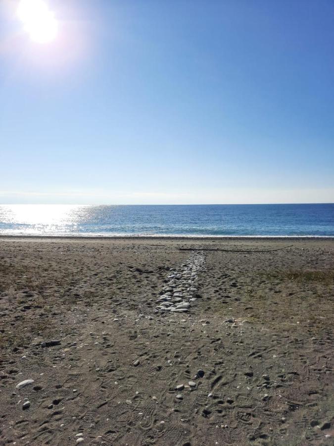 Гостевой Дом La Mer Pizunda Exterior photo